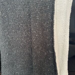 Unbranded UGG Gray and Cream Textured Blanket